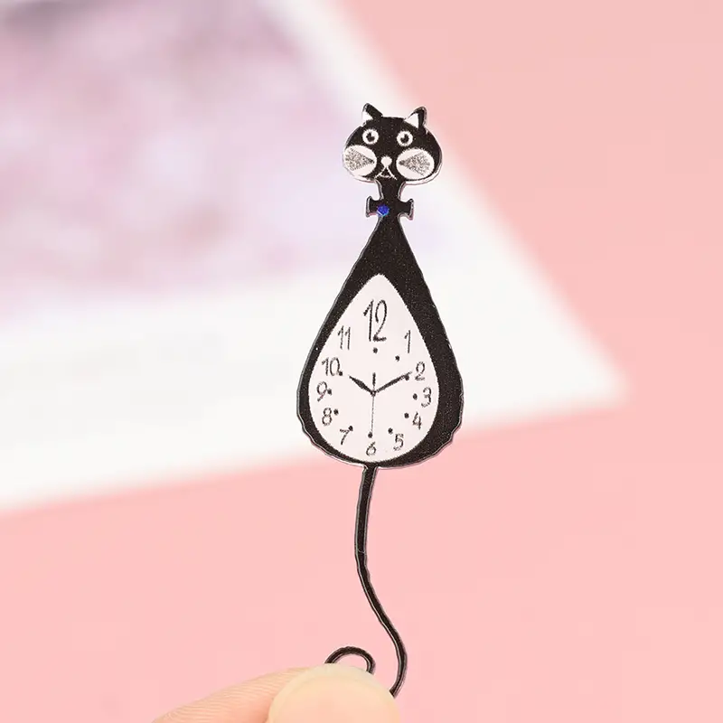 1 / 12 Doll House And Doll Wall Clock Simulation Animal Clock Doll House  Decor Toy